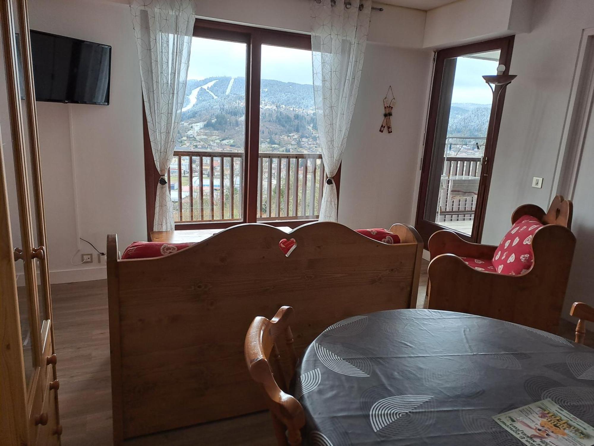Appartement Residence Les Dryades Avec Vue Montagne Gérardmer Exterior foto